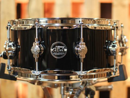 DW Performance Gloss Black Snare Drum - 5.5x14 Fashion