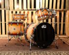 DW Collector s Natural To Deep Red Burst Over Quilted Maple Kit - SO#1134318 Fashion