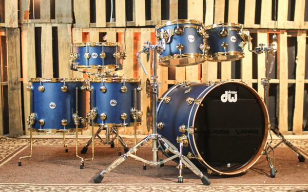 DW Collector s Maple Mahogany Regal Blue Satin Oil Drum Set - 22,10,12,14,16,14sn - SO#1304638 For Sale